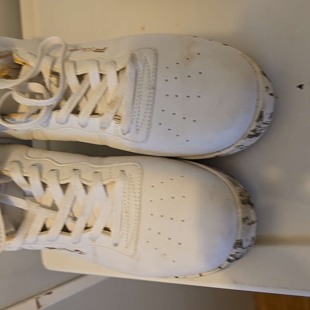 Fila Mens Vulc 13 Splatter Hi-Top Sneakers in White/Gold Size 12 Lace Up EUC